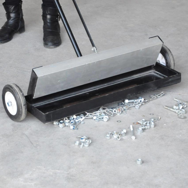 Magnets, magnetic sweepers, lifting magnets